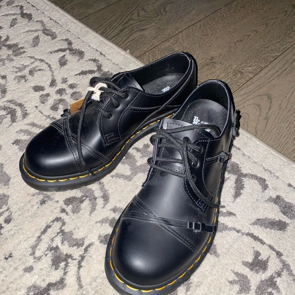 NWTs Dr Martens Bow Oxford Women’s Size 8 - Picture 2 of 9